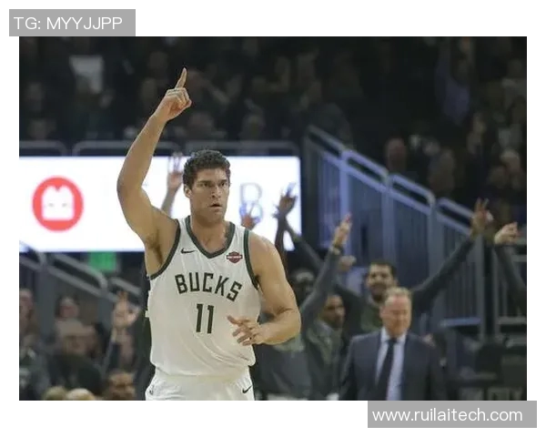 魔术双向合同签约卡斯尔顿 上赛季场均4.7分4.7篮板 魔术双向合同签约卡斯尔顿 上赛季场均4.7分4.7篮板