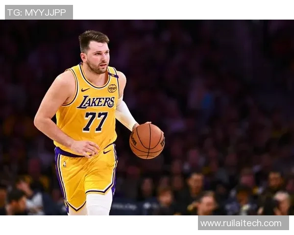 东契奇接班老詹!49分三双差一点50+,联盟新王已登基? 东契奇接班老詹!49分三双差一点50+,联盟新王已登基?