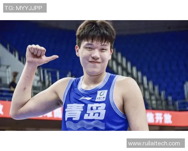 媒体人:杨瀚森还不如早点去G联赛,现在纯纯坐在下面消耗精力 媒体人:杨瀚森还不如早点去G联赛,现在纯纯坐在下面消耗精力